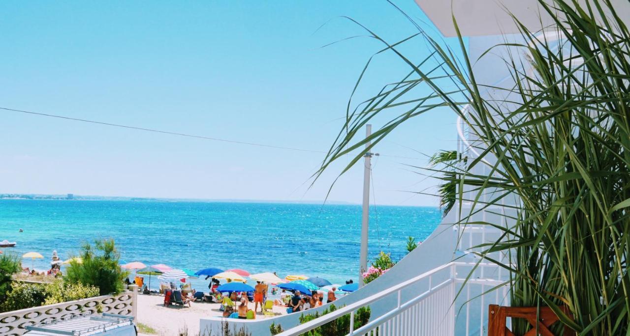 Porto Cesareo Appartamento Panoramico Fronte Mare Con Parcheggio Coperto Torre Lapillo Zewnętrze zdjęcie